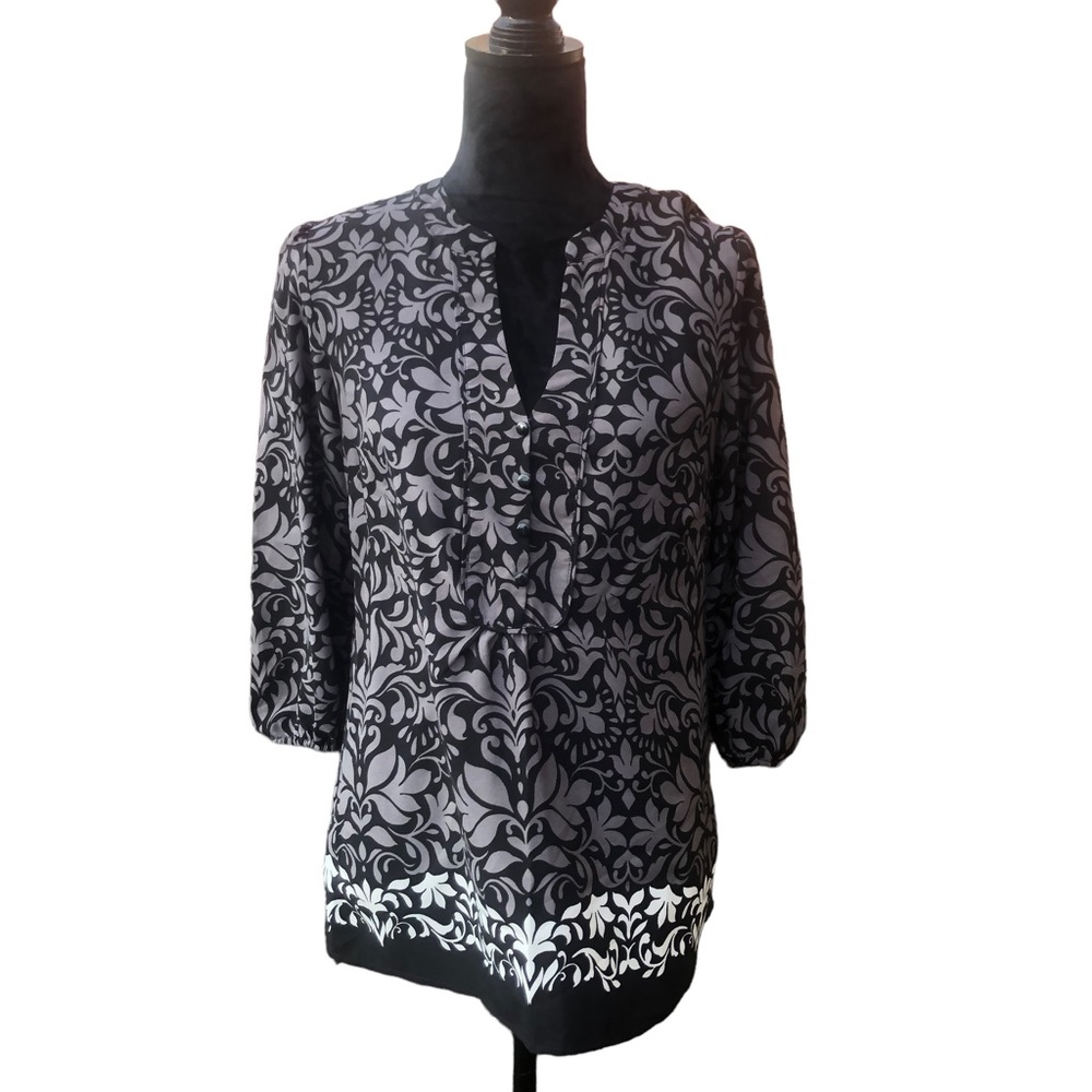 Ann Taylor Loft Dark Floral Blouse size Small - Picture 3 of 9